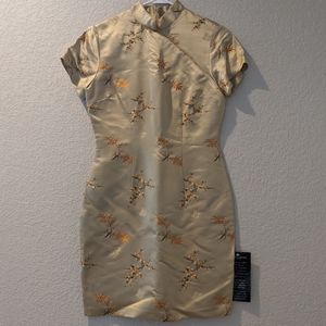 GORGEOUS NWT Vintage Mandarin Collar Sheath Dress